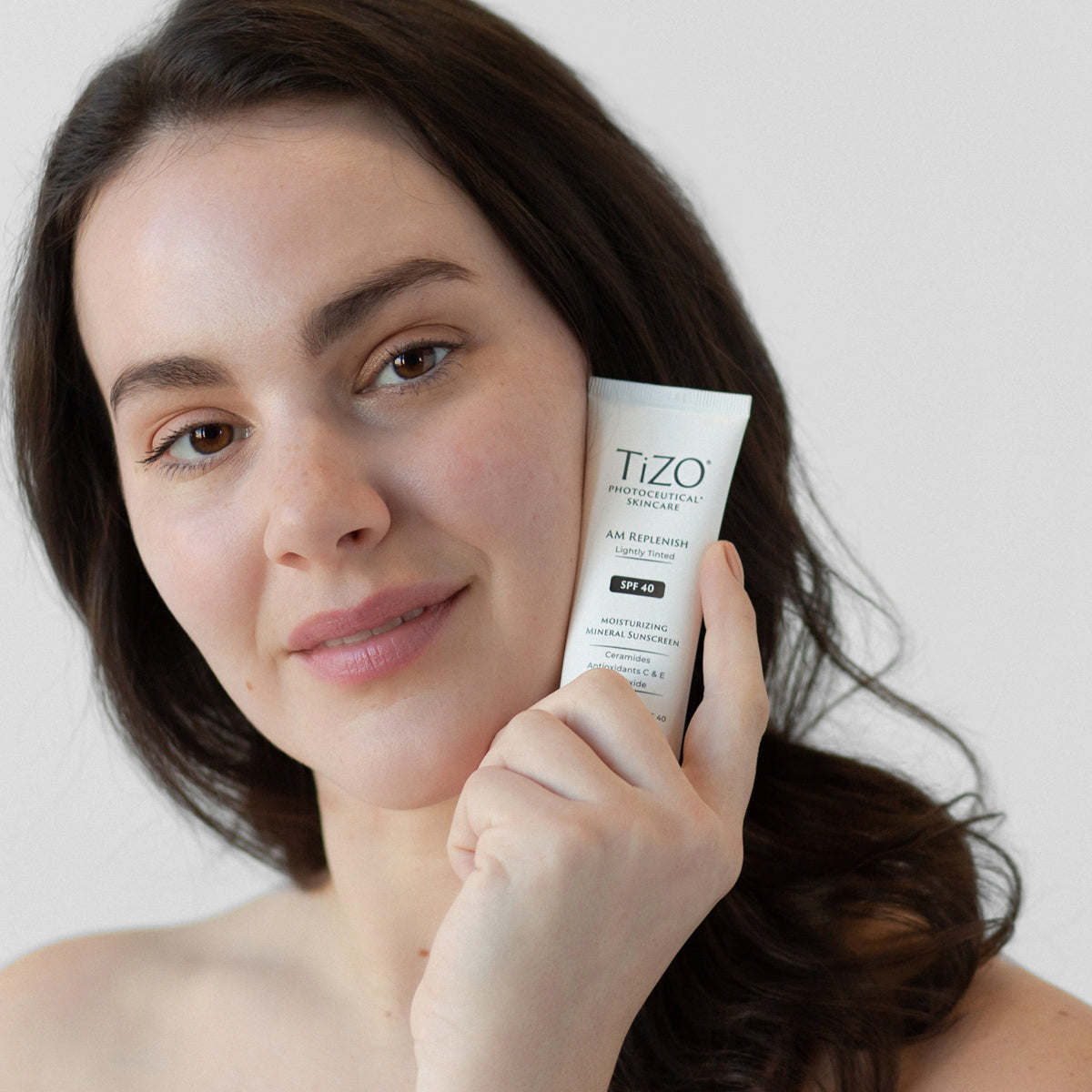 TIZO PHOTOCEUTICAL SKINCARE AM REPLENISH LIGHTLY TINTED MOISTURIZING MINERAL SCREEN SPF40+ 50GR